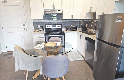 West Oak Trails Apartment | 💖 Entire Apartment: 1 Bedroom + 1 Bathroom · high ceilings · quiet place