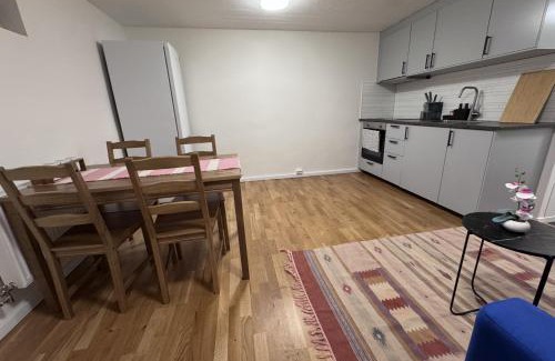 Umea Apartment | Entire Apartment 50 sqm Modern & Free Parking