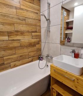 Valmiera Apartment | Entire apartment in Valmiera, Latvia