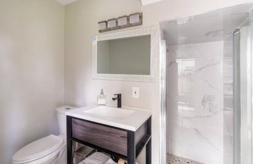 Waterloo Apartment | ENTIRE BACHELOR UNIT EN-SUITE UPTOWN WATERLOO - e4