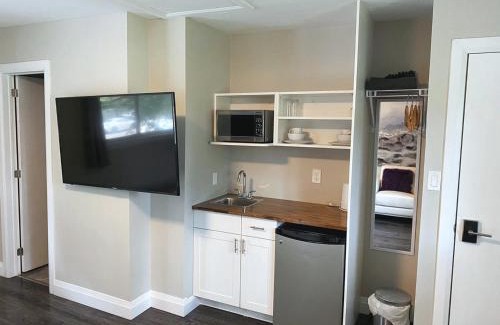 Waterloo Apartment | ENTIRE BACHELOR UNIT EN-SUITE UPTOWN WATERLOO - e5