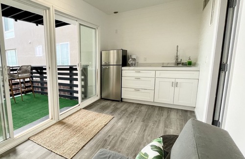 South Oceanside House | Entire Beachfront Home W/SPA & Private Large Backyard!