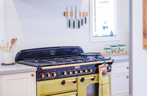 Canungra House | Entire Boutique Home "The Rustic Cottage - Canungra