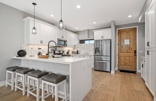 Normal Heights Condo | Entire Brand New 2-Bedroom #5 Luxury Townhouse!