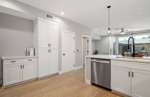North Park House | Entire Brand New 2-Bedroom #6 Luxury Townhouse
