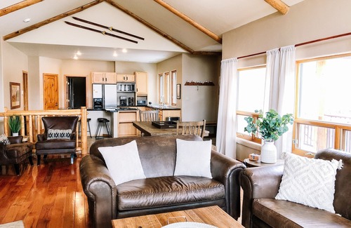 Mesa House | Entire Cabin! Grand Mesa/Powderhorn Mountain Home - a true oasis
