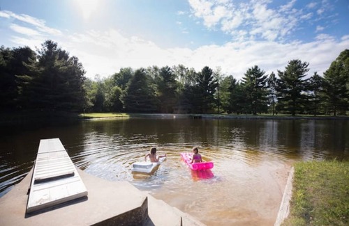 Benzonia Cabin | Entire cabin-Private lake, tranquil, outdoor fun