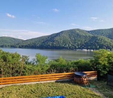 Calinesti-Oas Ski Chalet | Entire Chalet, Amazing Panoramic View of Calinesti Oas Lake