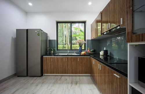 Cam Thanh Villa | Entire Chiều Hạ Villa 13BR: Breakfast, Pool, Garden Kitchen