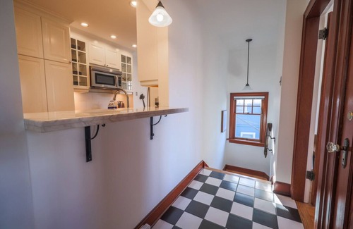 Mount Royal House | Entire Cliff Bungalow Heritage Property | 7 Beds, Garden Oasis, 4 Parking Spaces