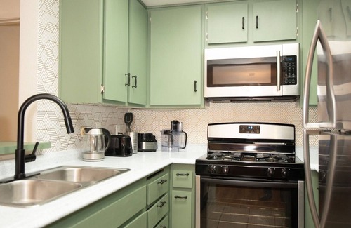 Santa Ana Apartment | Entire Condo Centrally Located - Pool, close to Disneyland, spacious patio