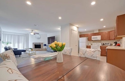 Clodine Condo | Entire Condo Terrace @ Bellaire & Kim Son next to park with pool, & tennis court