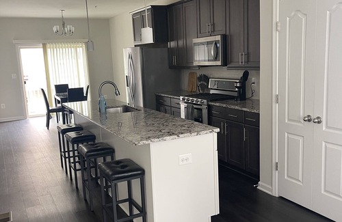 Glen Burnie House | Entire contemporary, luxury 4 level Town House in Gorgeous, quiet neighborhood