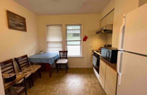 Queens Apartment | Entire Cozy 2BR Private Apartment. Located in the heart of Queens!