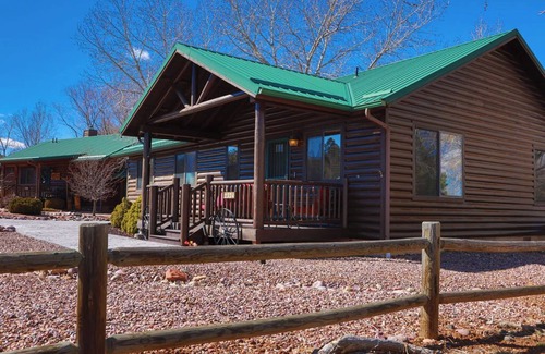 Heber Cabin | Entire Cozy 3B/2B Cabin @ Bison Ranch