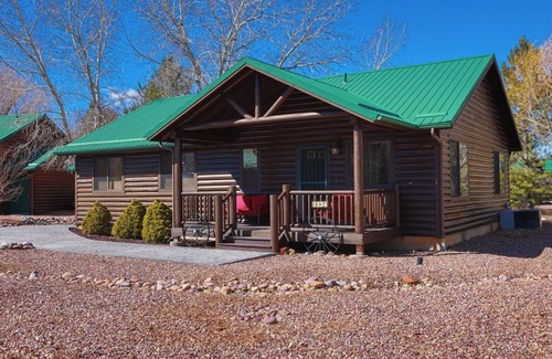 Heber Cabin | Entire Cozy 3B/2B Cabin @ Bison Ranch