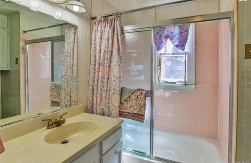 Austin House | Entire Cozy Comfortable Home Nearby Hardy Lake