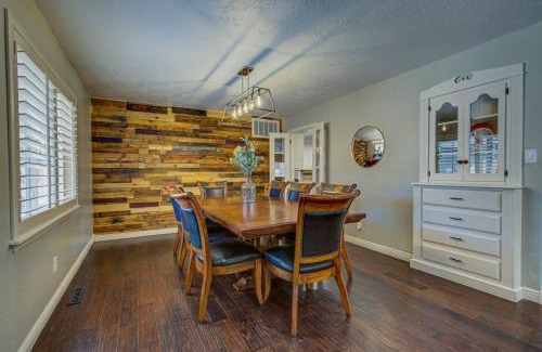 Norman House | Entire Cozy Getaway with Pool
