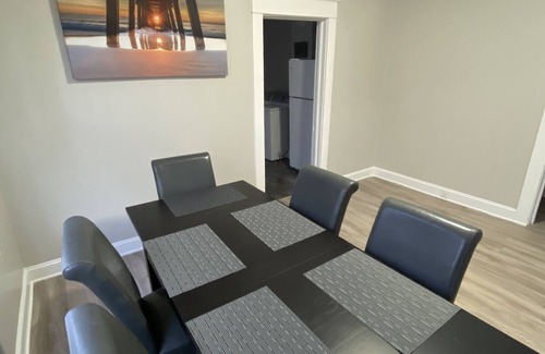 Greenville House | Entire Cozy Home Near ECU & Vidant Med Hospital!