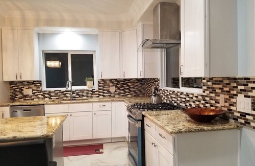 Midway City House | Entire Cozy Home with Enclosed Patio Near Disneyland