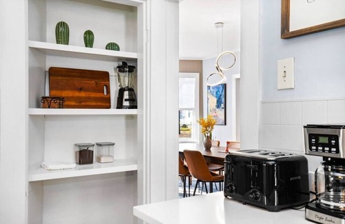 South Side House | Entire Cozy House near Moody St, Bentley, Brandeis