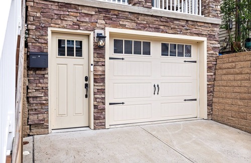 Mount Washington House | Entire Designer New Home in Pittsburgh, PA 3/3.5
