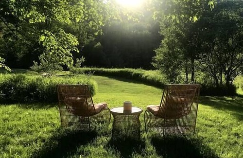 Waitsfield House | Entire Enchanting, Light-Filled 1830 Farmhouse