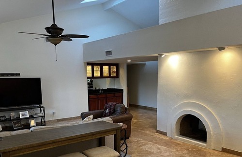 Buenavante House | Entire, family-friendly home with resort backyard in the heart of Scottsdale