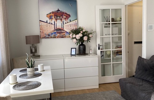 New Cross Apartment | Entire Flat/Easy access across LONDON/FREE 24/7 parking