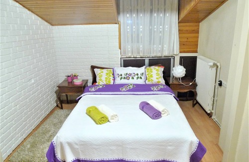 Merkezefendi Apartment | Entire Flat