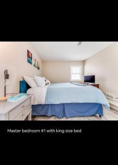 Minneapolis House | Entire Four Bedrooms House Close to Downtown Minneapolis Minneapolis, U of m US Bank Stadium