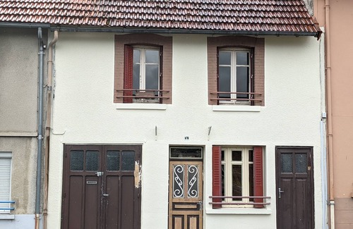 Saint-Dizier-Leyrenne House | Entire rural charming renovated townhouse in a picturesque village