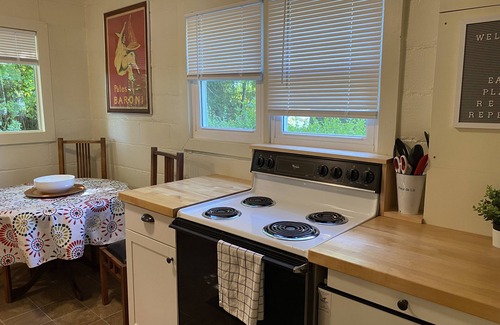 Bedford Cottage | Entire Guest House