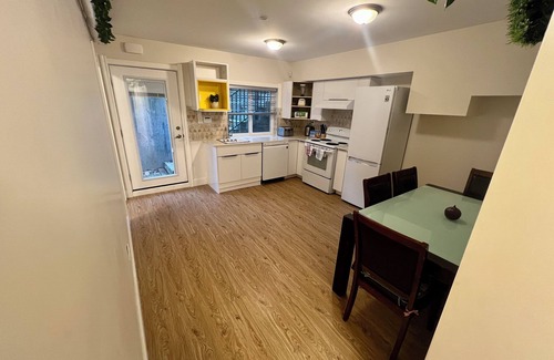 Pitt Meadows House | Entire Guest Suite: Spacious 3-Bed 1-Bath