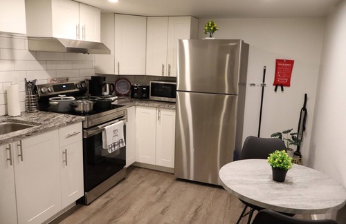 West Edmonton House | Entire guest suite(1BR basemnt)nClose to West Edmonton Mall, Henday & amenities