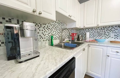 Langford House | Entire Guest Suite in Thetis Height