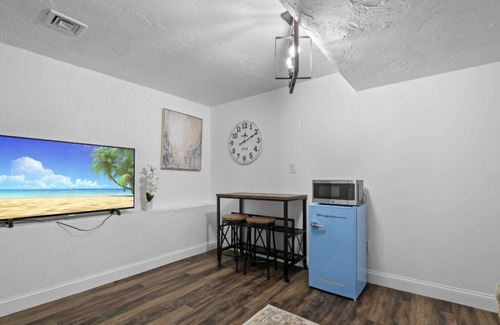 Stoneham House | Entire guest suite in Stoneham