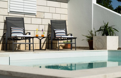 Povlja House | Entire holiday home "Vallis" with the pool and sea view