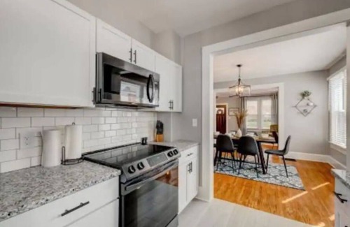 Owensboro House | Entire home Beautiful remodeled bluegrass bungalow