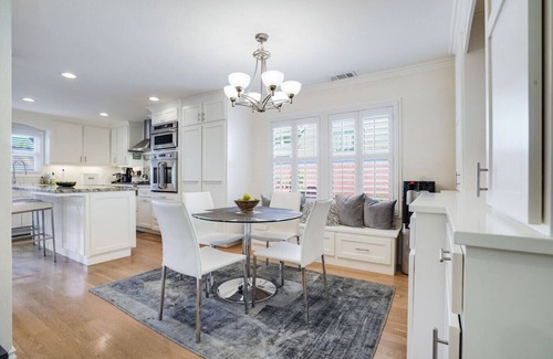 San Jose House | Entire Home - Cozy Near Downtown | Fast WIFI
