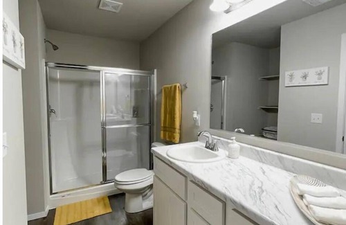 Bixby House | Entire home, family friendly. Your home away from home!