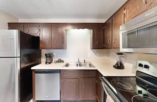 Clarksville House | Entire Home * Gate 1 * Close to Post