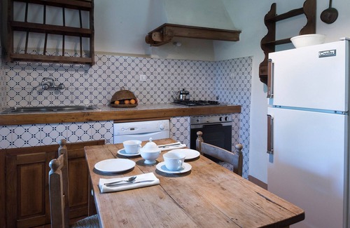 Pergine Valdarno House | Entire home hosted by Agriturismo Castello Di Montozzi