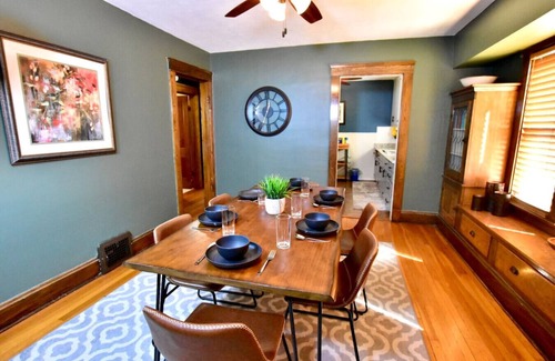 Lakewood House | Entire home in Lakewood, Ohio, United States