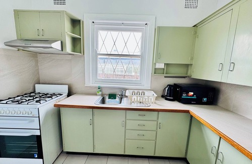 Rockdale House | Entire home in Rockdale, Australian6 guests2 bedrooms3 beds1 bath