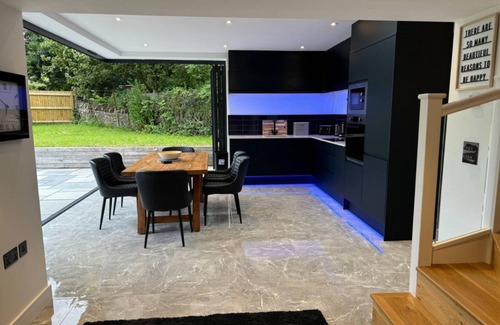 Leigh upon Mendip House | Entire home in Stoke Saint Michael, United Kingdom