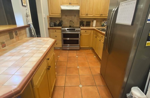 Rexdale House | Entire Home in Toronto - 10 mins YYZ