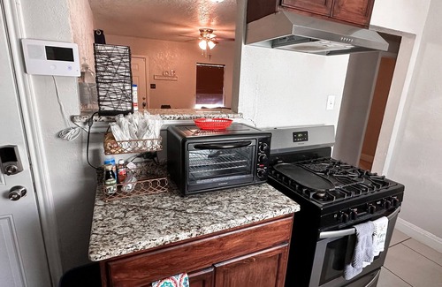 Eastside Promise Neighborhood House | Entire home located mins from Downtown, Riverwalk, AT&T Center, & The Pearl