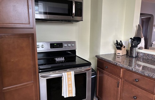 Tiffin House | Entire Home minutes from Tiffin & Heidelberg