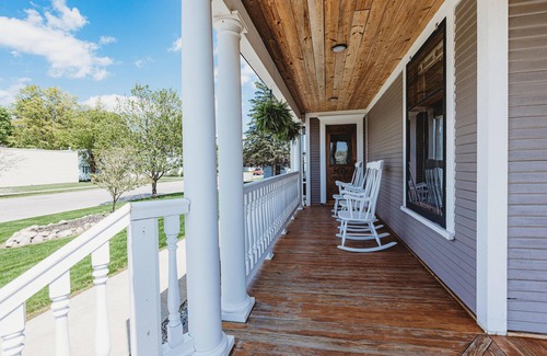 Gaylord House | Entire Home Minutes to Golf Mecca and Downtown Gaylord